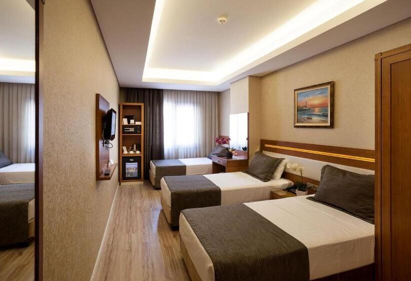 اتاق استاندارد سه نفره, Sorriso