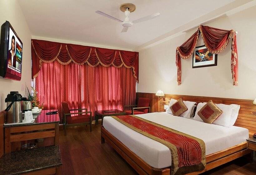 اتاق لوکس, The Orchard Greens