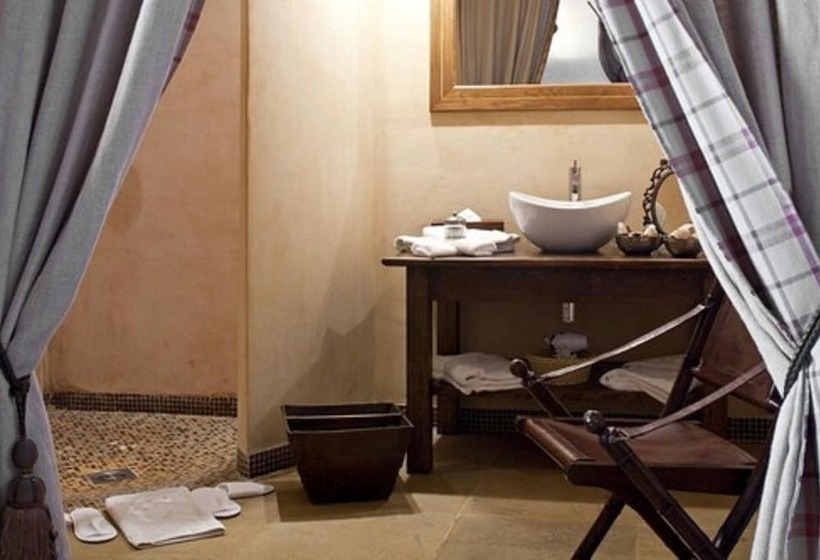 스위트, Villa De L O