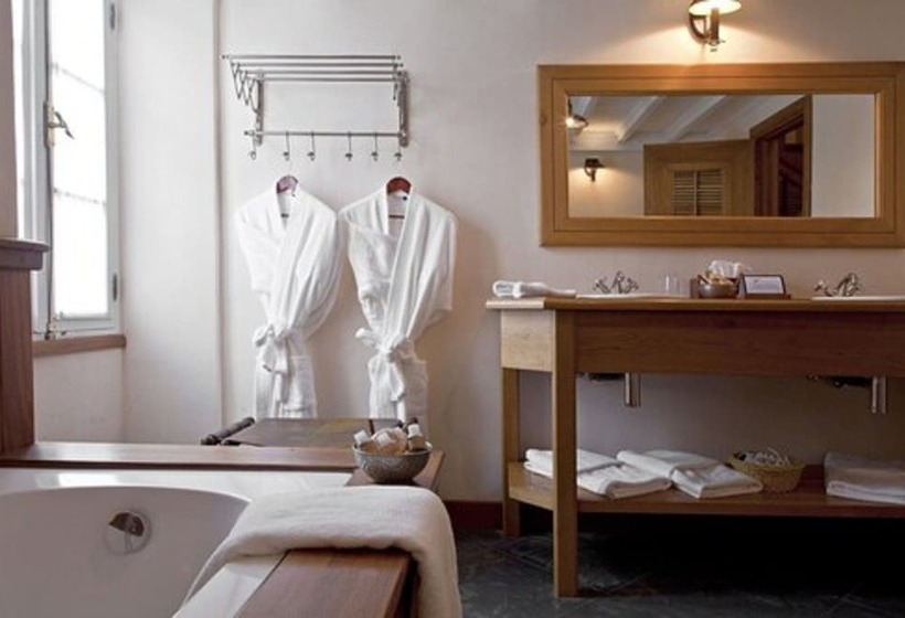 스위트, Villa De L O