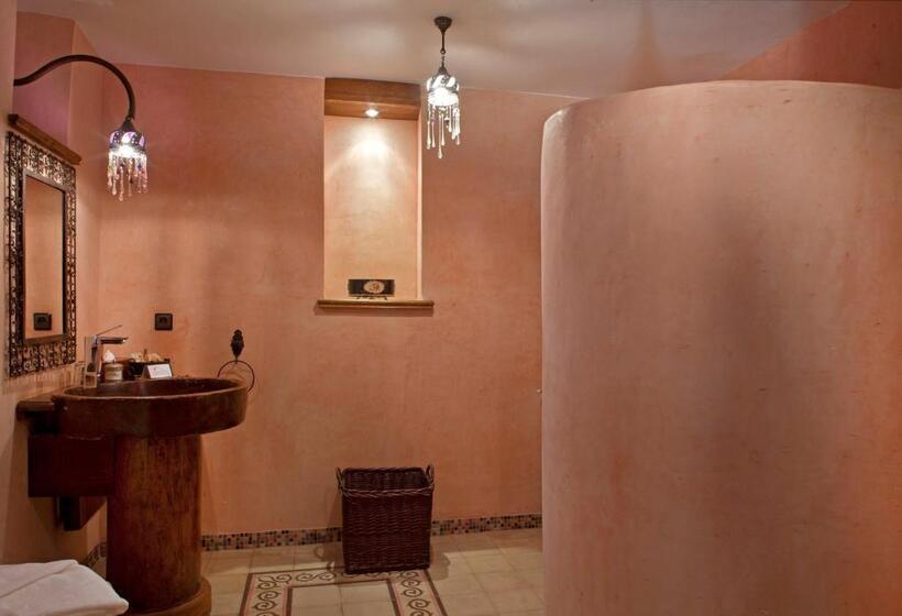 프레스티지 룸, Villa De L O