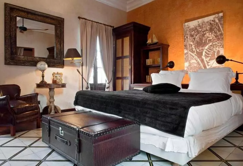 سوییت پرستیژ, Villa De L O