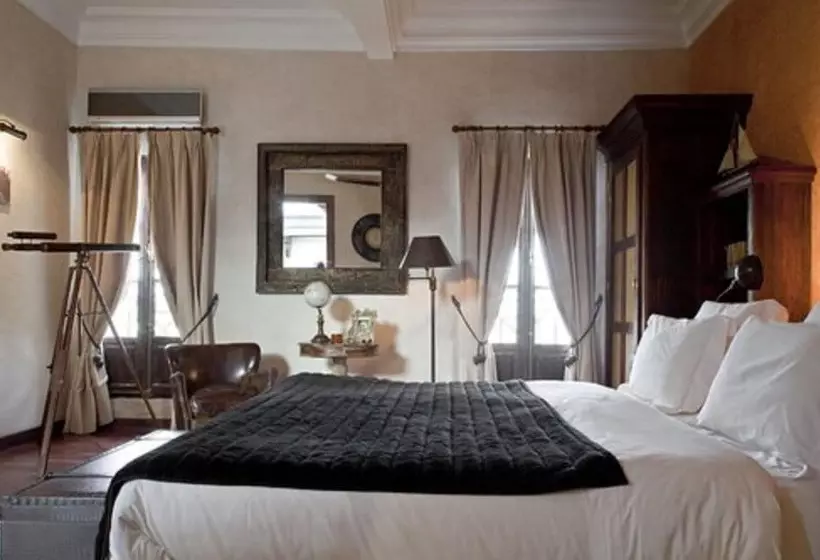 سوییت, Villa De L O