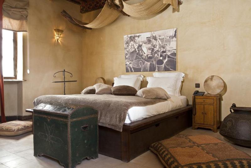 스위트, Villa De L O