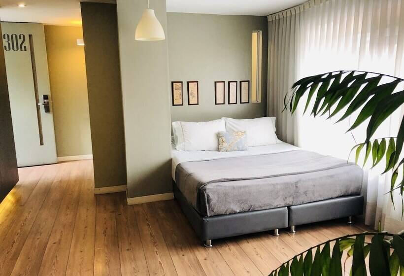 סוויטת ג'וניור, Living 55