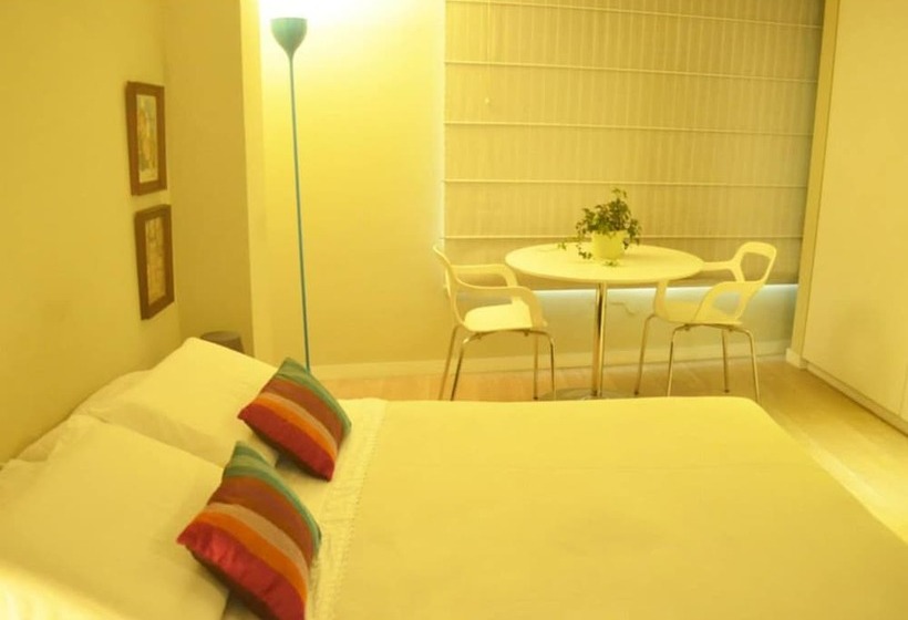 דירה בת חדר שינה 1 עם מרפסת, Living 55