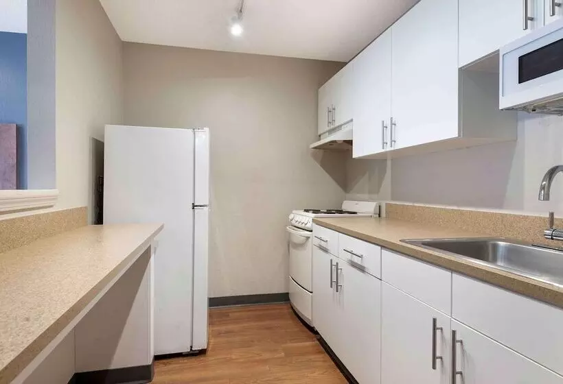 デラックススタジオ, Extended Stay America Select Suites Charlotte University E