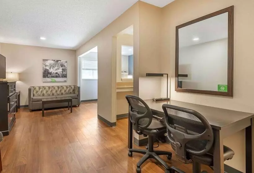 デラックススタジオ, Extended Stay America Select Suites Charlotte University E
