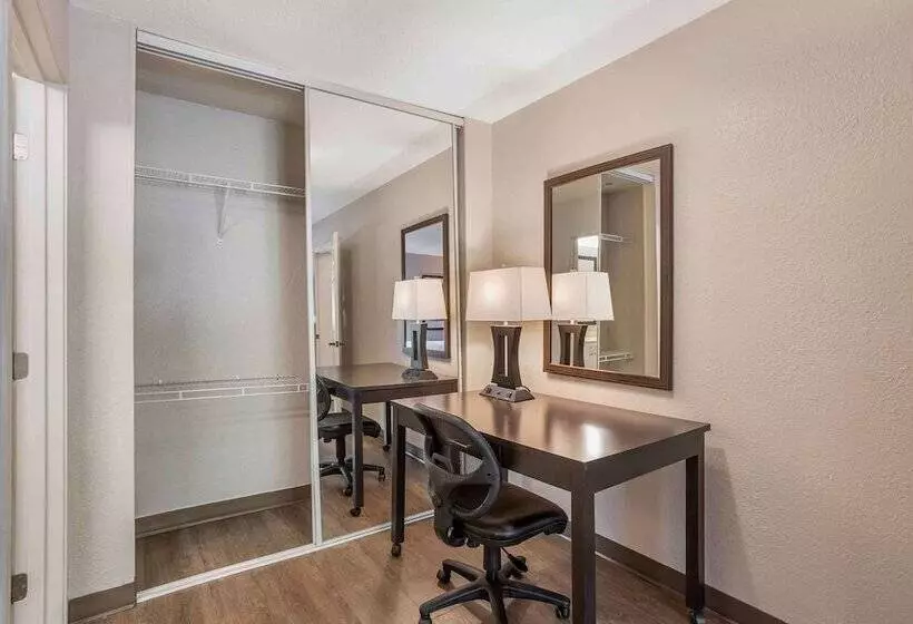 スイート, Extended Stay America Suites  Norwalk  Stamford