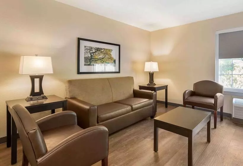 スイート, Extended Stay America Suites  Norwalk  Stamford