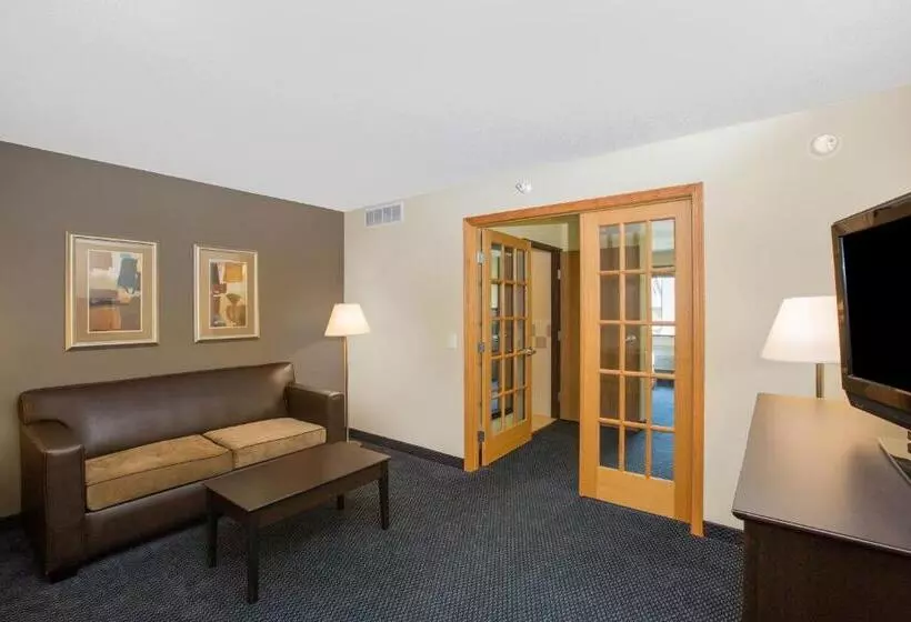 キングサイズベッドのデラックススイート, Americinn By Wyndham Lincoln South