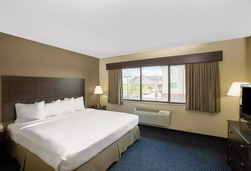 キングサイズベッドのデラックススイート, Americinn By Wyndham Lincoln South