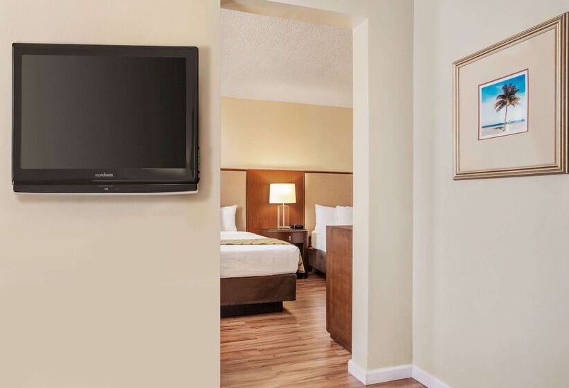 סטודיו דלוקס, Belmont Inn & Suites