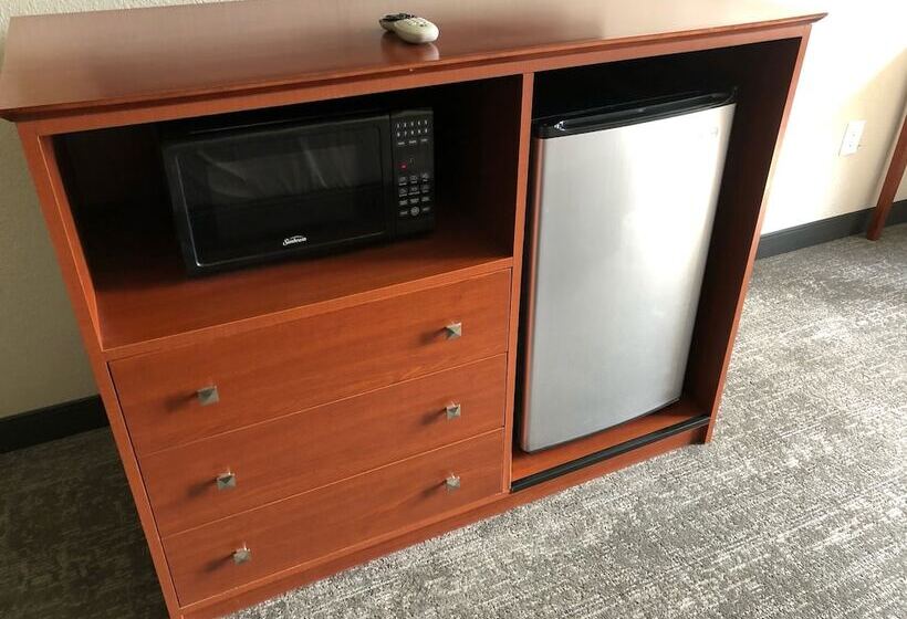 اتاق استاندارد با تخت بزرگ برای معلولان, Best Western Lexington Inn