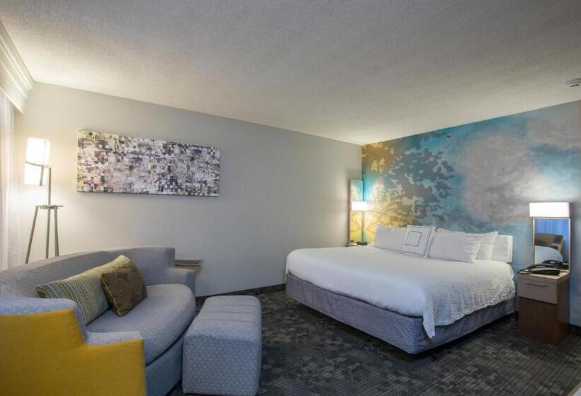 غرفة قياسية سرير كينج لذوى الإحتياجات الخاصة, Courtyard Boston Raynham