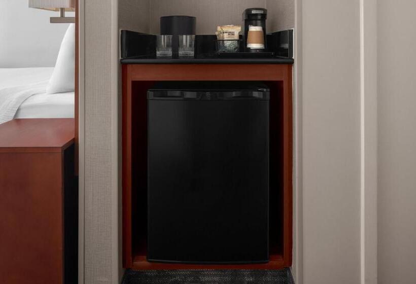 장애인을 위한 스탠다드 룸, Courtyard Reading Wyomissing