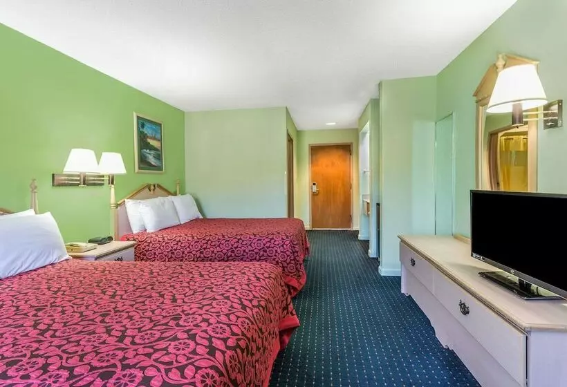 ２ダブルベッドのスタンダードルーム, Days Inn By Wyndham Panama City/callaway