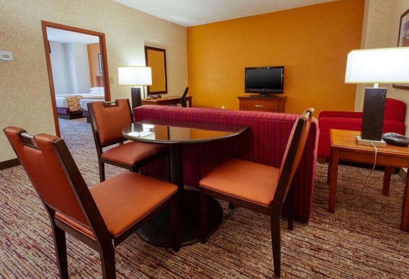 סוויטה, Drury Inn & Suites Indianapolis Northeast