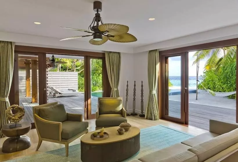 ویلای یک اتاق خوابه با استخر شنا, Dusit Thani Maldives