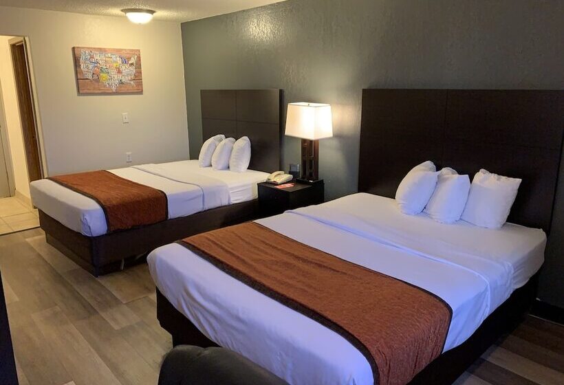 Номер Стандарт 2 Двуспальные Кровати, Brentwood Inn Clinton