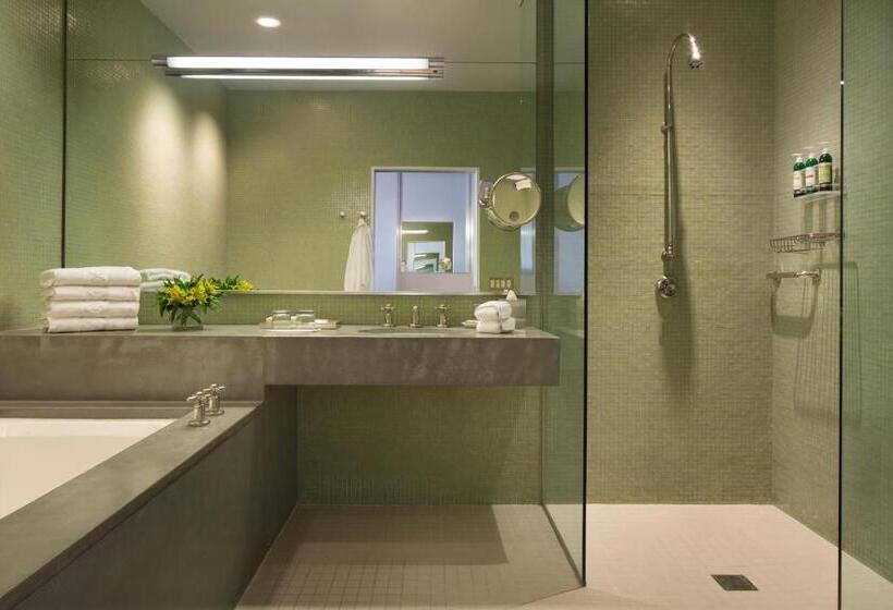 اتاق لوکس, Healdsburg