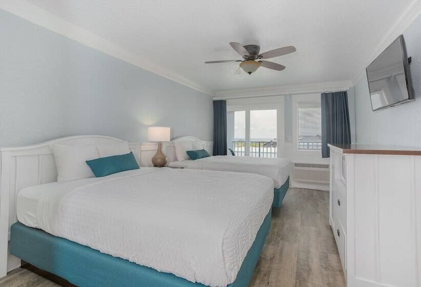 带2个双人床的标准工作室, John Yancey Oceanfront Inn