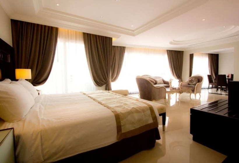 חדר דלוקס, Lk Royal Wing