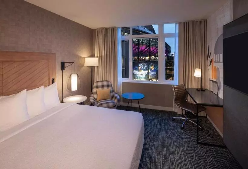 اتاق استاندارد با تخت بزرگ, Silver Cloud Hotel   Seattle Stadium