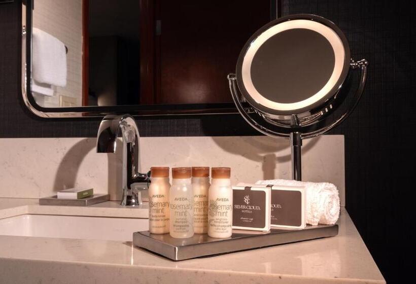 스탠다드 룸, Silver Cloud Hotel   Seattle Stadium