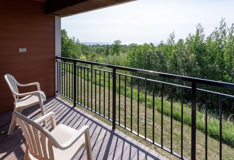 جناح, Black Beach Inn By Grandstay