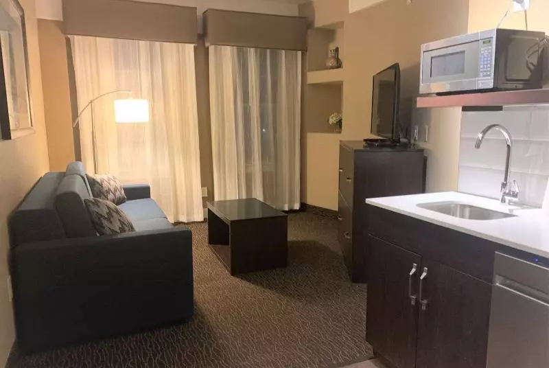 سوئیت با تخت بزرگ, Best Western Syracuse Downtown Hotel And Suites