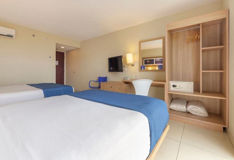 غرفه قياسيه سريرين مزدوجين, City Express By Marriott San José Costa Rica