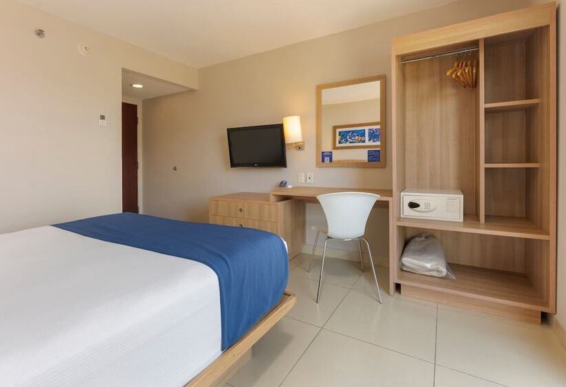 غرفة قياسية, City Express By Marriott San José Costa Rica