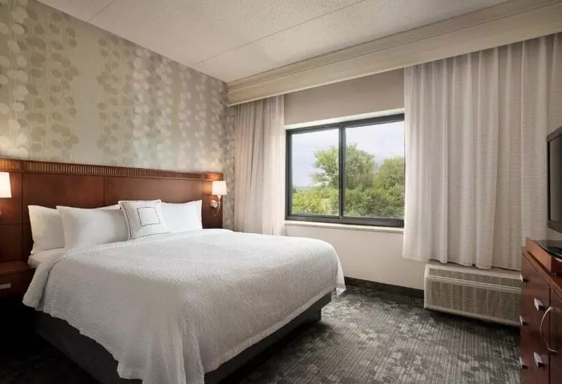 キングサイズベッドのスタンダードルーム, Courtyard By Marriott Middletown Goshen