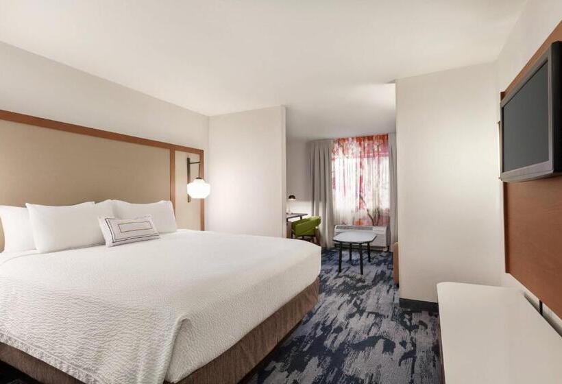 带大床的标准间, Fairfield Inn By Marriott Visalia Sequoia