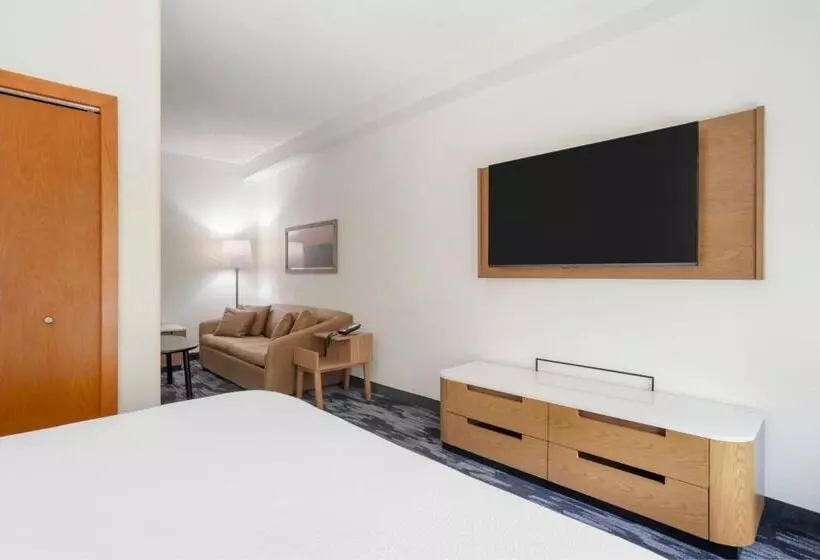 キングサイズベッドのスイートルーム, Fairfield Inn & Suites Boone
