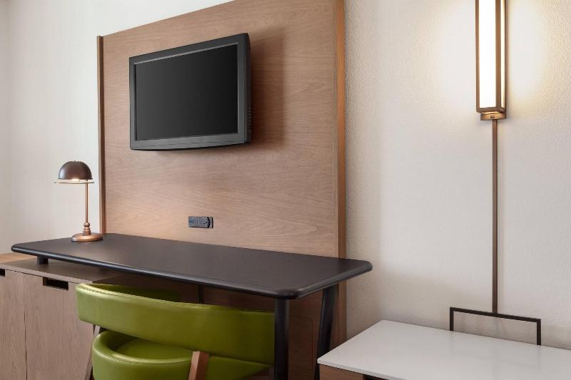 스탠다드 룸 킹사이즈 침대, Fairfield Inn By Marriott Visalia Sequoia