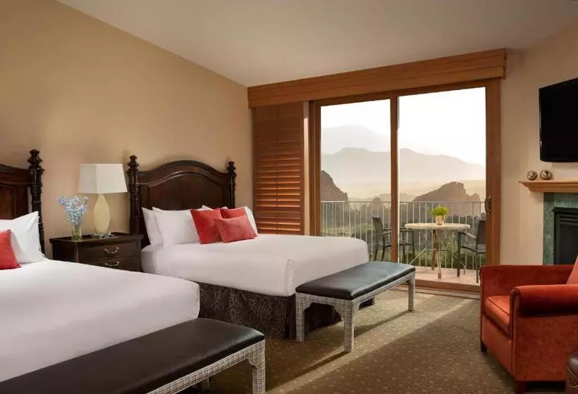 プレミアムルーム, Garden Of The Gods Resort & Club