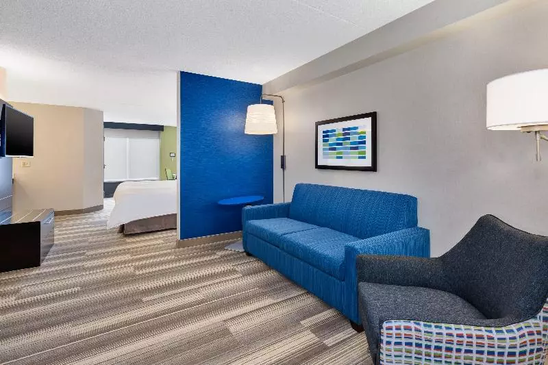 Sviitti Liikuntarajoitteisille, Holiday Inn Express Blacksburg, An Ihg