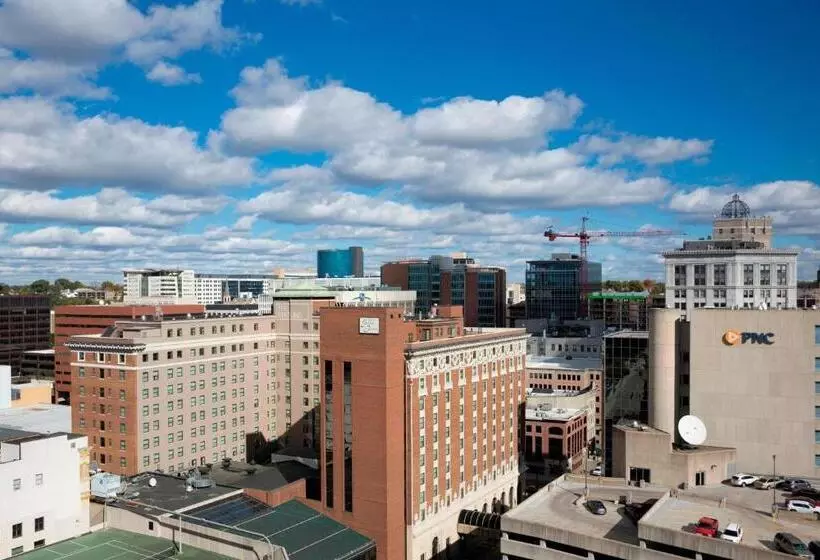 シティビューのダブルベッドスタンダードルーム, Jw Marriott Grand Rapids
