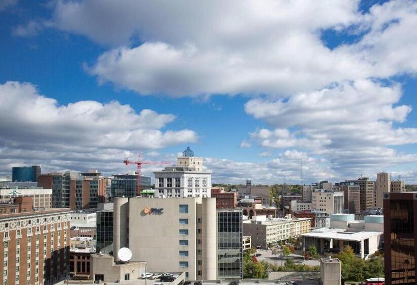 Номер Стандарт Двуспальная Кровать Вид на Город, Jw Marriott Grand Rapids