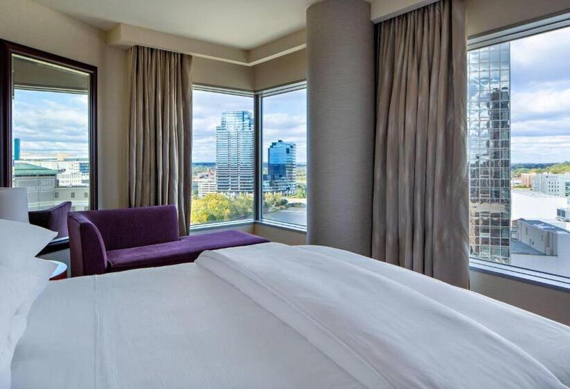 Номер Стандарт Вид на Реку, Jw Marriott Grand Rapids