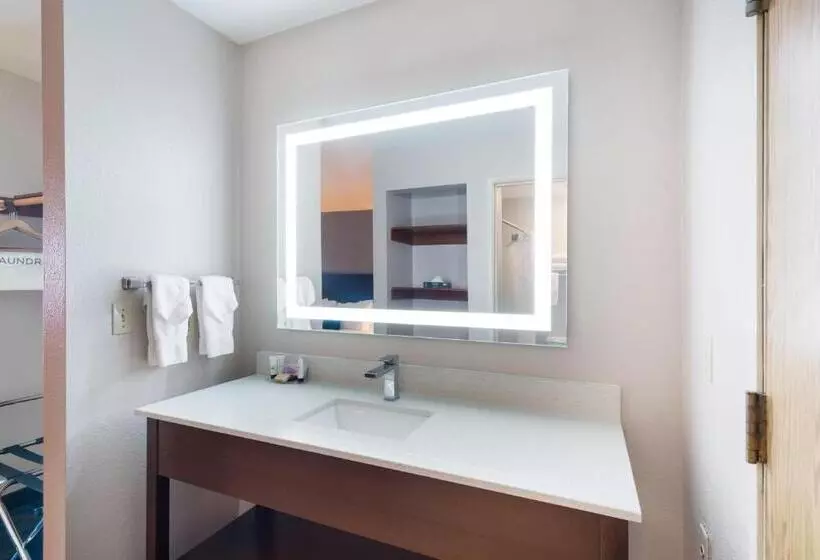 エクゼクティブスイート, Red Lion Inn & Suites Kennewick Tri Cities