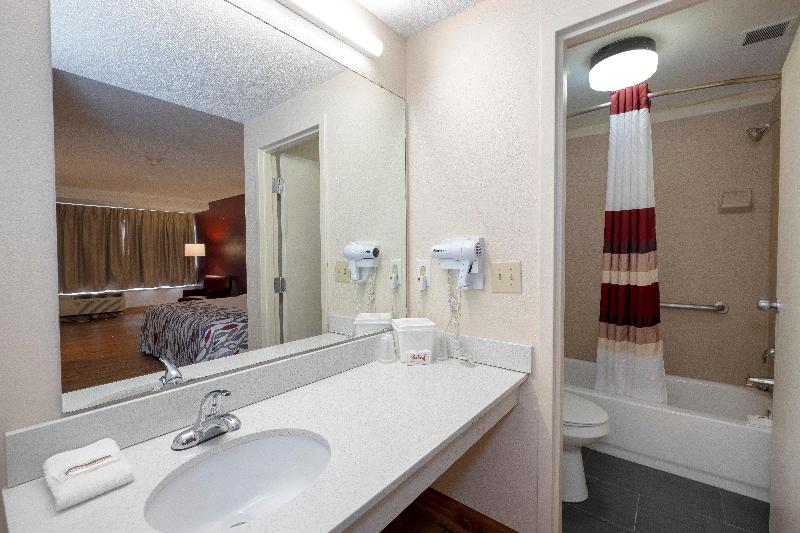 스탠다드 룸 킹사이즈 침대, Red Roof Inn Marion, Va