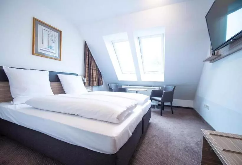 Standard Kolmen Hengen Huone, Taste Smart Hotel Backnang