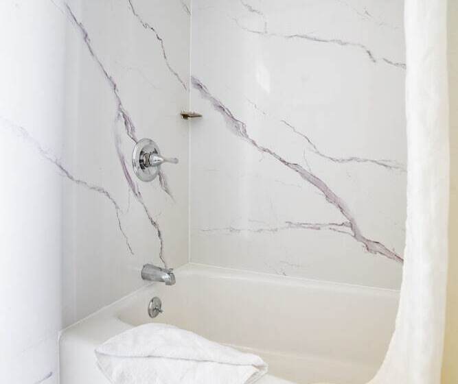 스탠다드 룸, The Monterey Fireplace Inn