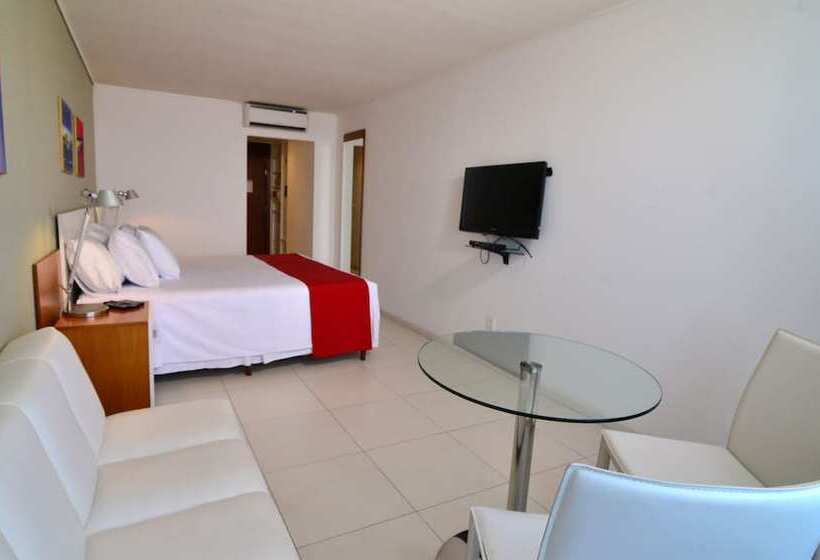 디럭스 룸, Uy Proa Sur