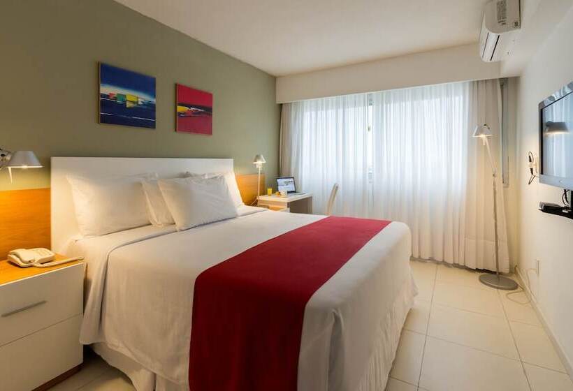 스탠다드 룸, Uy Proa Sur