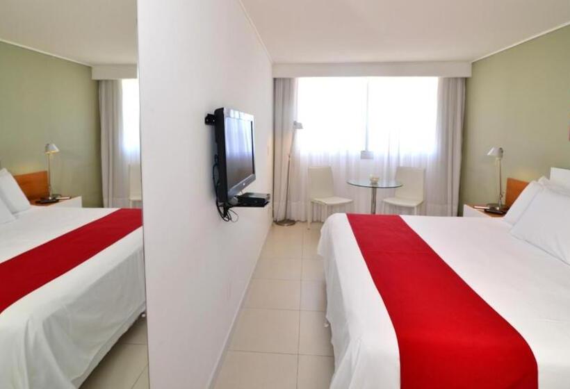 수피리어 룸, Uy Proa Sur