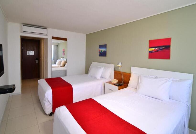 수피리어 트리플 룸, Uy Proa Sur